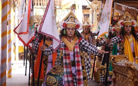 Tari Baris Pengider, Tari Sakral Desa Adat Gerih yang Memanifestasikan 9 Dewa Penjaga Arah Mata Angin