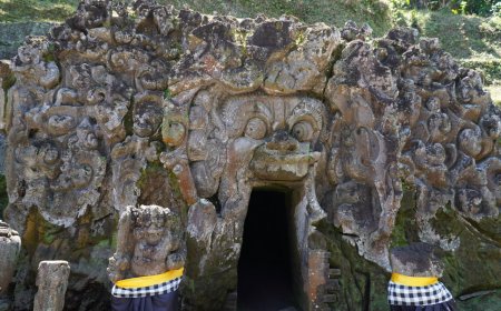 Goa Gajah, Pura Kuno Bali