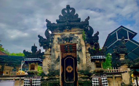 Pura Prapat Nunggal: Pura Unik yang Berada di Kawasan Konservasi Hutan Mangrove