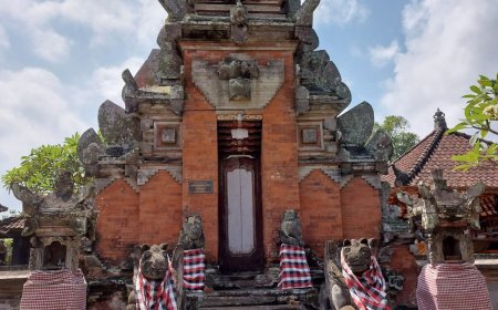 Dalem Solo Temple: a cultural heritage site of the Sedang traditional village.