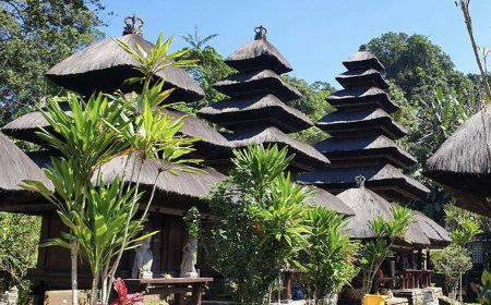 Luhur Batukaru, Padma Bhuwana Temple, Place for Worship of God Mahadewa