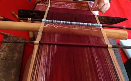 Spinning Cultural Strength In Balinese Fabric Fibers, Tenganan Pegringsingan Weaving