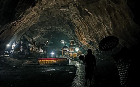 Pura Goa Giri Putri: Pengalaman Spiritual di Dalam Gua yang Mengagumkan
