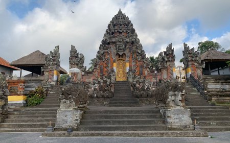 Keagungan Pura Pusering Jagat dalam Pusaran Spiritual Bali