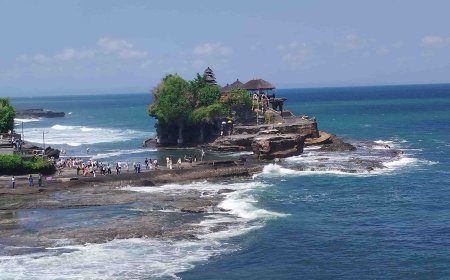 Dang Hyang Nirartha: Figure Behind The Giant Snake at Tanah Lot Temple