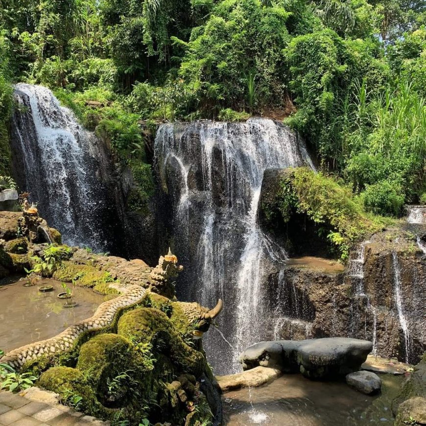 Exploring the Mystical Atmosphere at Penglukatan Taman Beji Griya Waterfall