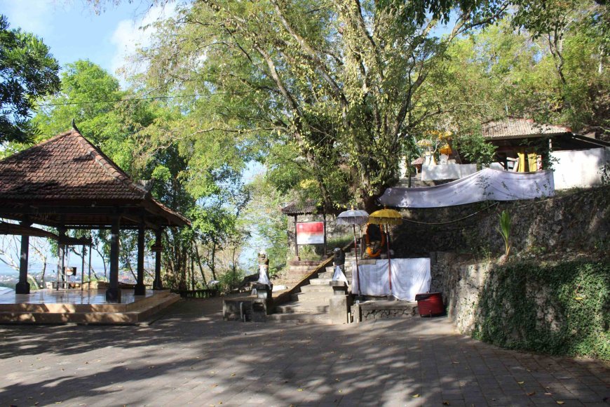 Tracing the historical traces of Goa Gong Temple in Bali