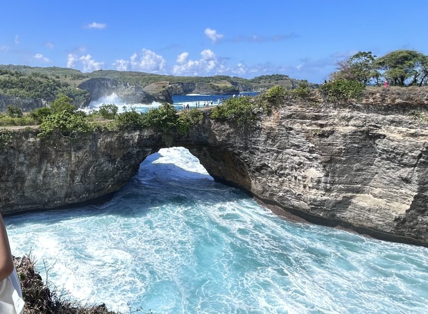 Broken Beach, Surga Bali di Nusa Penida