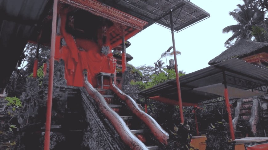 Hyang Api Temple as a Meaningful Place for the Aci Keburan