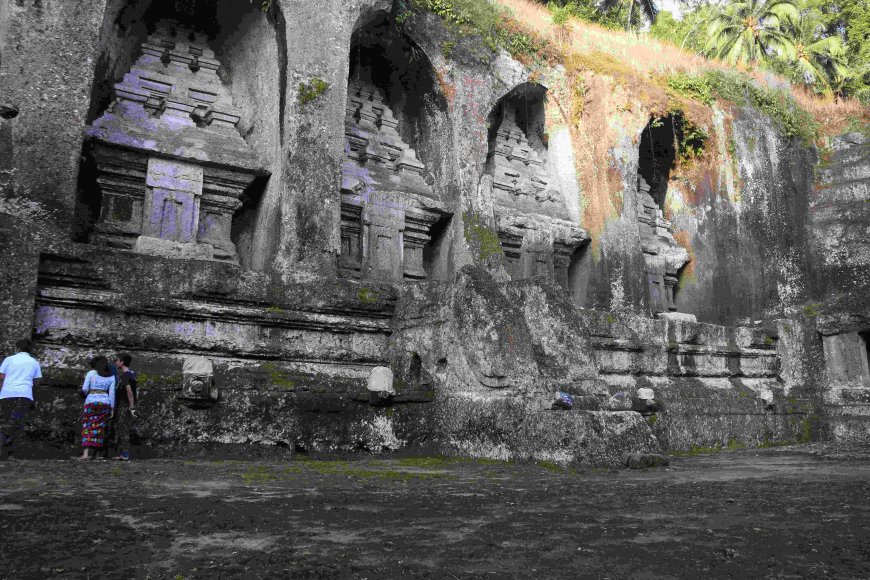Exploring the Beauty of Ancient Carvings and Architecture in Gunung Kawi Temple