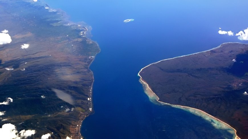 Legend of the Bali Strait: the Fate of the Separation of the Islands of Java and Bali