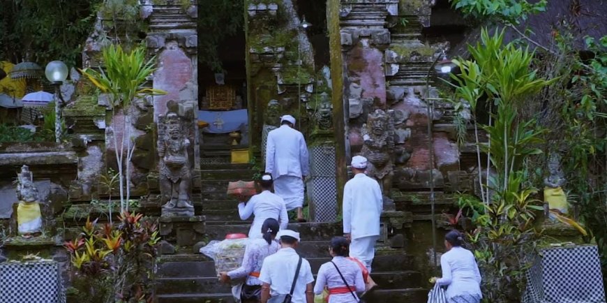 Luhur Pucak Petali Temple: Sacred Place to Seeking for Justice