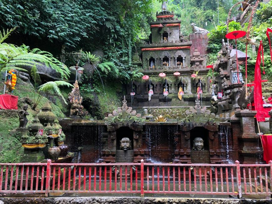 9 Miraculous Pancoran of the Sala Blending Garden Temple: A Spiritual Miracle for Wellbeing and Healing