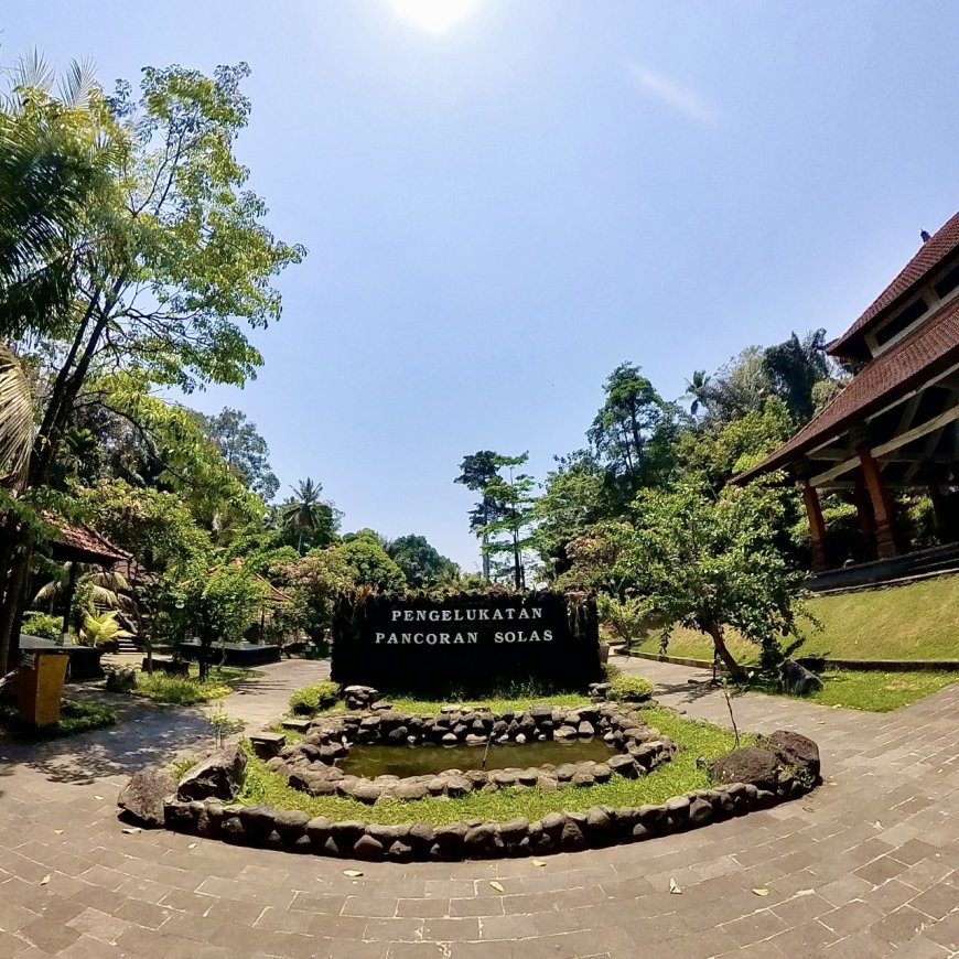 Pengelukatan Pancoran Solas: Beauty and Blessings in the Middle of Taman Mumbul