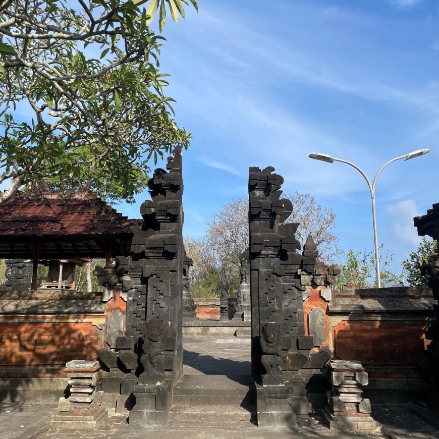 Taman Sari Temple: Exploring the Grandeur of Taman Sari Temple in Dalem Guha Watu Pageh Temple