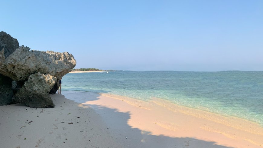 Wisata Pantai Geger: Pemandangan Alam Tersembunyi