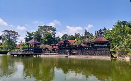 Taman Narmada Bali Raja Temple: Trace The Kawitan Maha Gotra Tirta Harum