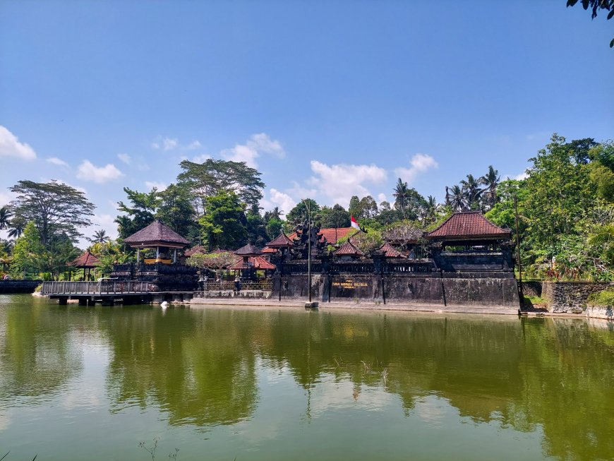 Taman Narmada Bali Raja Temple: Trace The Kawitan Maha Gotra Tirta Harum
