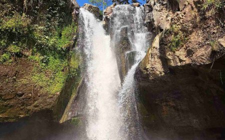 Jejak Sejarah Tersembunyi di Air Terjun Blangsinga: Pemandian Patih Kebo Iwa