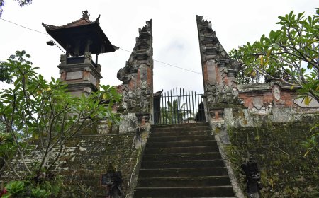 Exploring the Beauty and Mystery of Natar Jemeng Temple: Megalithic Cultural Heritage in Pinge Traditional Village, Bali