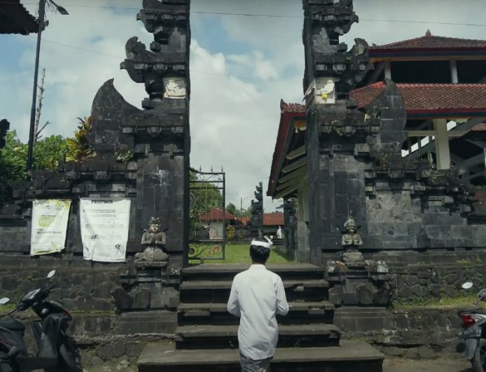The Connection Between Pura Puseh in the Tohjiwa Traditional Village and Pura Besakih.