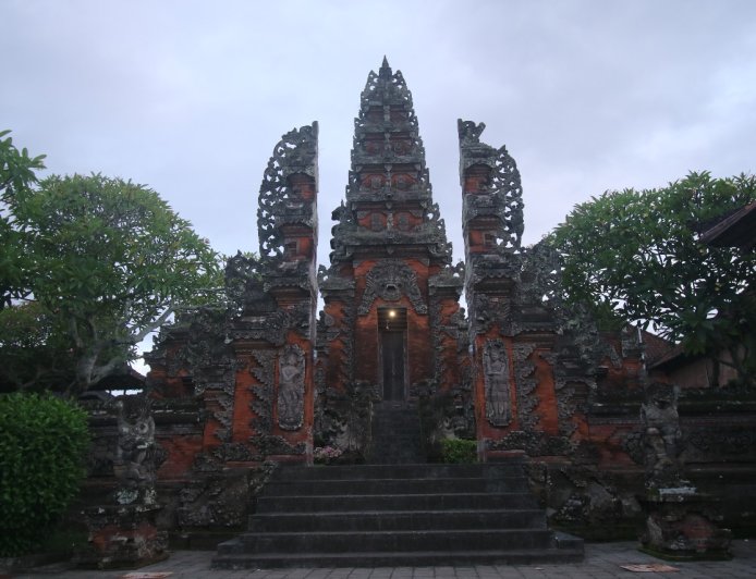 Pura Puseh Luhur Bedha: Peninggalan Bersejarah Patih Kebo Iwa