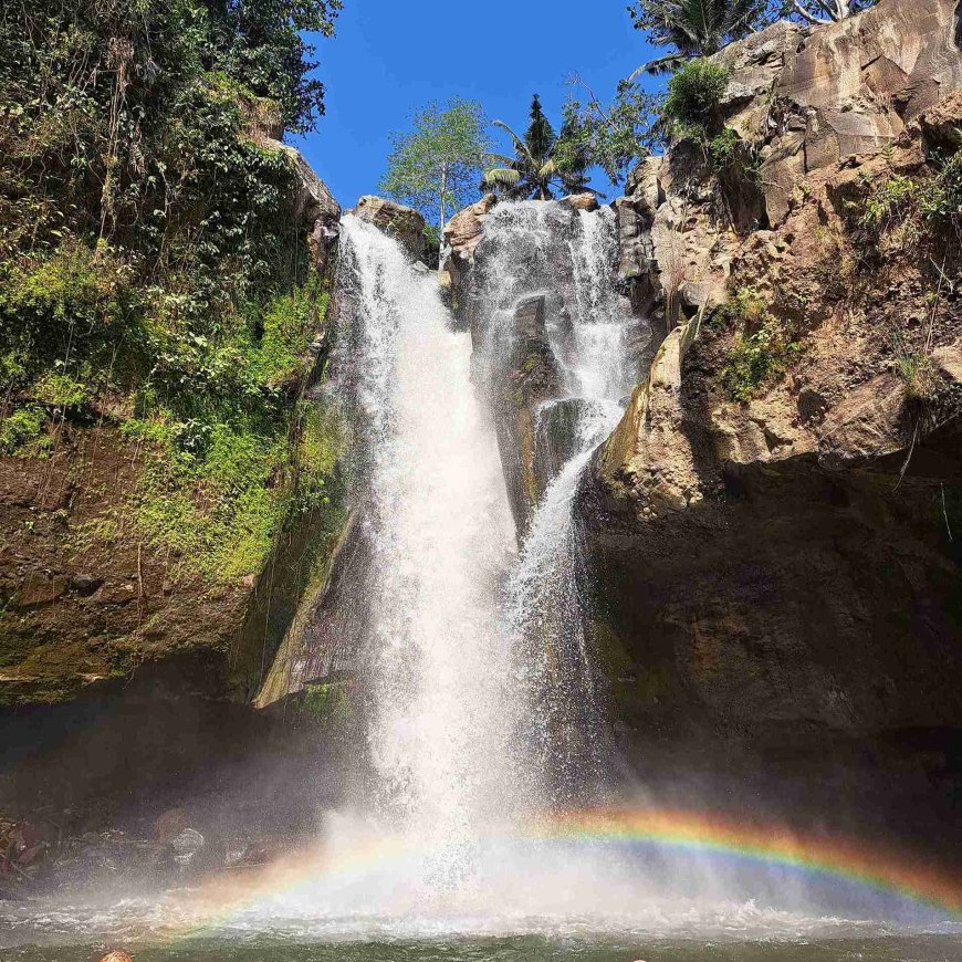 Hidden History Trail in Blangsinga Waterfall: Patih Kebo Iwa's Bath
