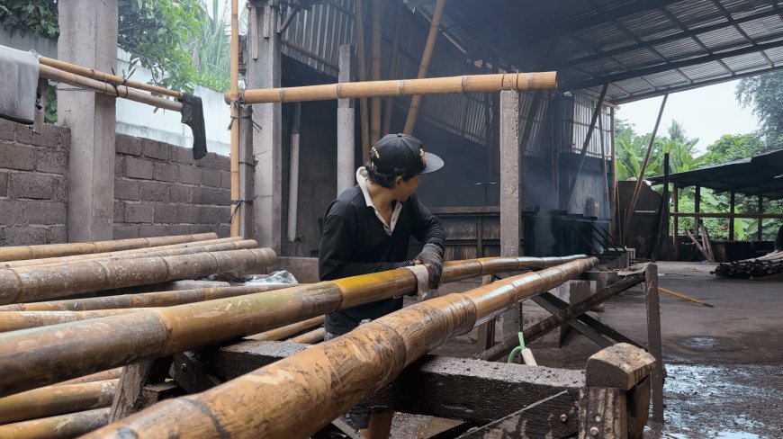 Pengrajin Bambu, Warisan Budaya Desa Belega yang Menjanjikan
