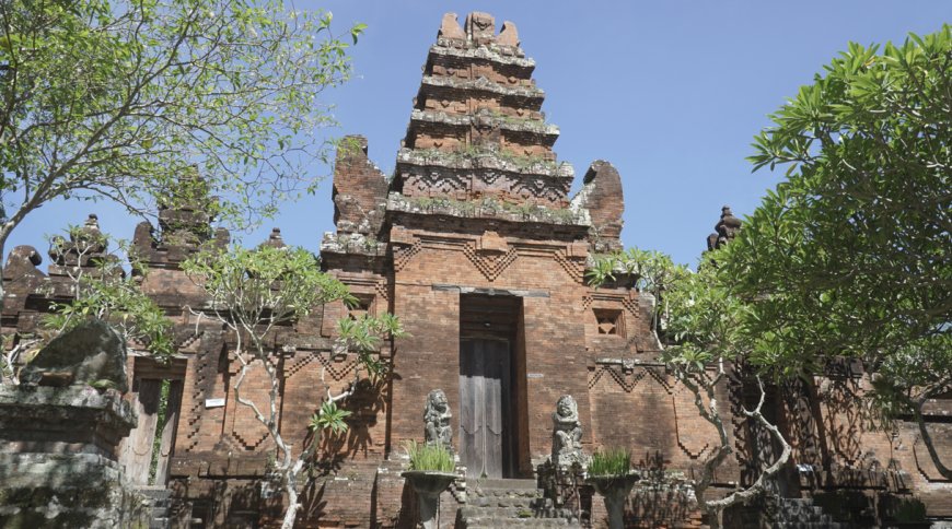 Exploration of the Existence of Dalem Mutering Jagat Kesiman Temple in Bali