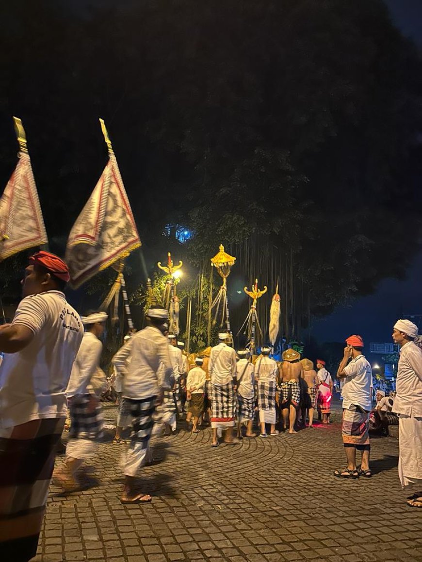 Explore the tradition of Ngredag, Peliatan traditional village