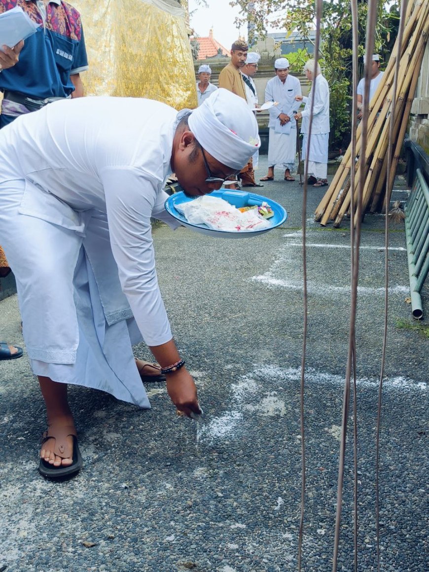 Nyukat Genah: Balancing Earth and Spirit in Balinese Ceremonies