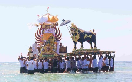 The Uniqueness of Ngaben in Nusa Penida: Unveiling the Distinct and Captivating Ritual