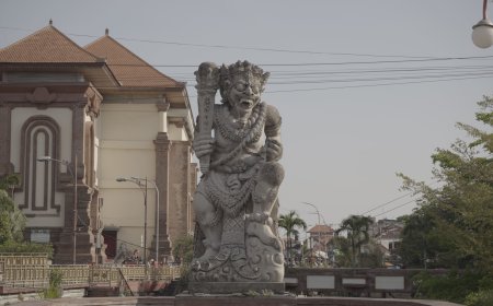 Sejarah Patung Sang Kala Trisemaya : Simbol Penjaga Bumi di Tengah Kota Denpasar