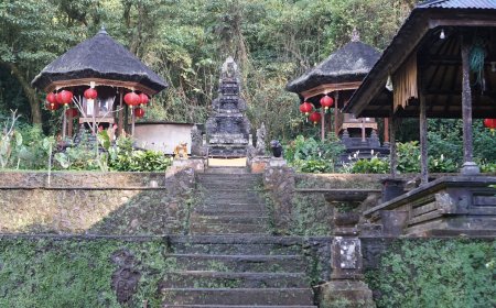 Shiva Buddha Temple: The Mystical Story and Meaning Behind the Standing of Shiva Buddha Temple