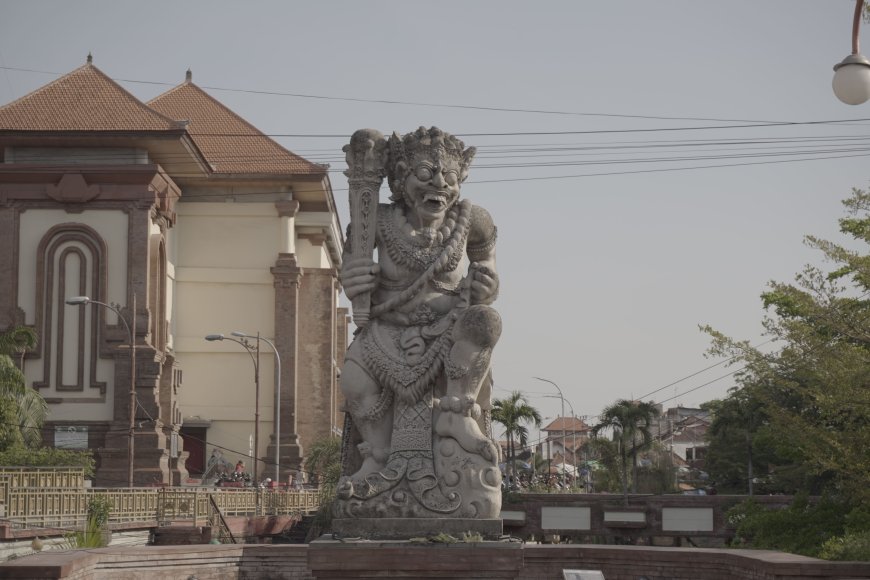 The History of the Sang Kala Trisemaya Statue: A Symbol of Earth’s Guardian in the Heart of Denpasar City