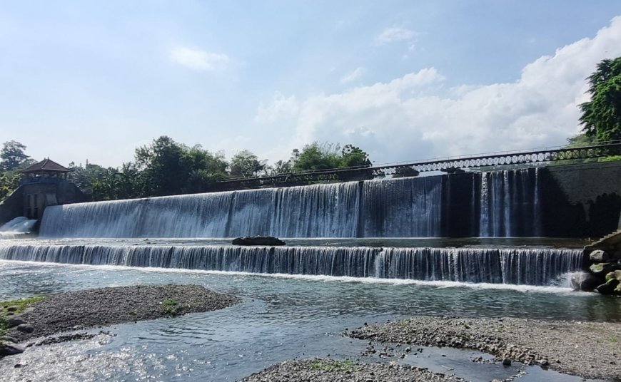 Unveiling the Beauty of the Tiered Waterfall at Tukad Unda, Klungkung