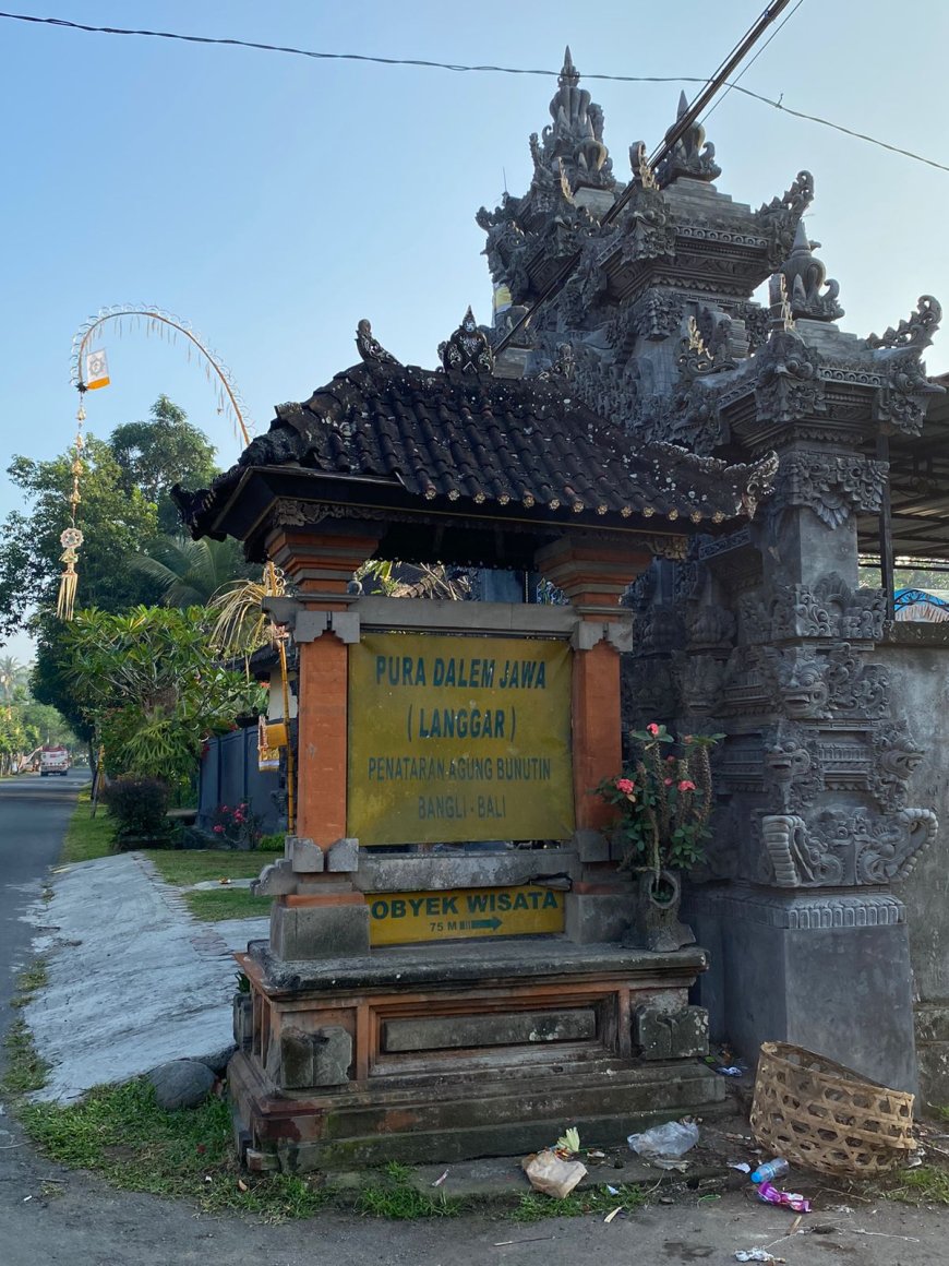 Pura Dalem Jawa (Langgar), a Silent Witness to Hindu and Islamic Tolerance in Bali