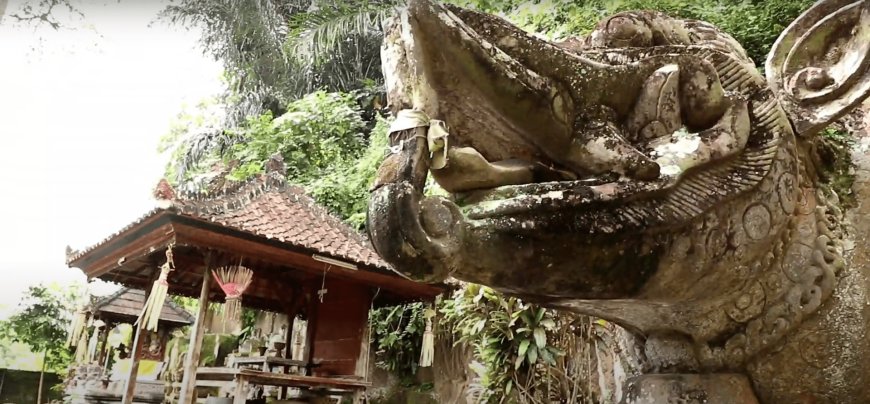 Beji Langon Temple, An Ancient Water Source and Worship of Gangga