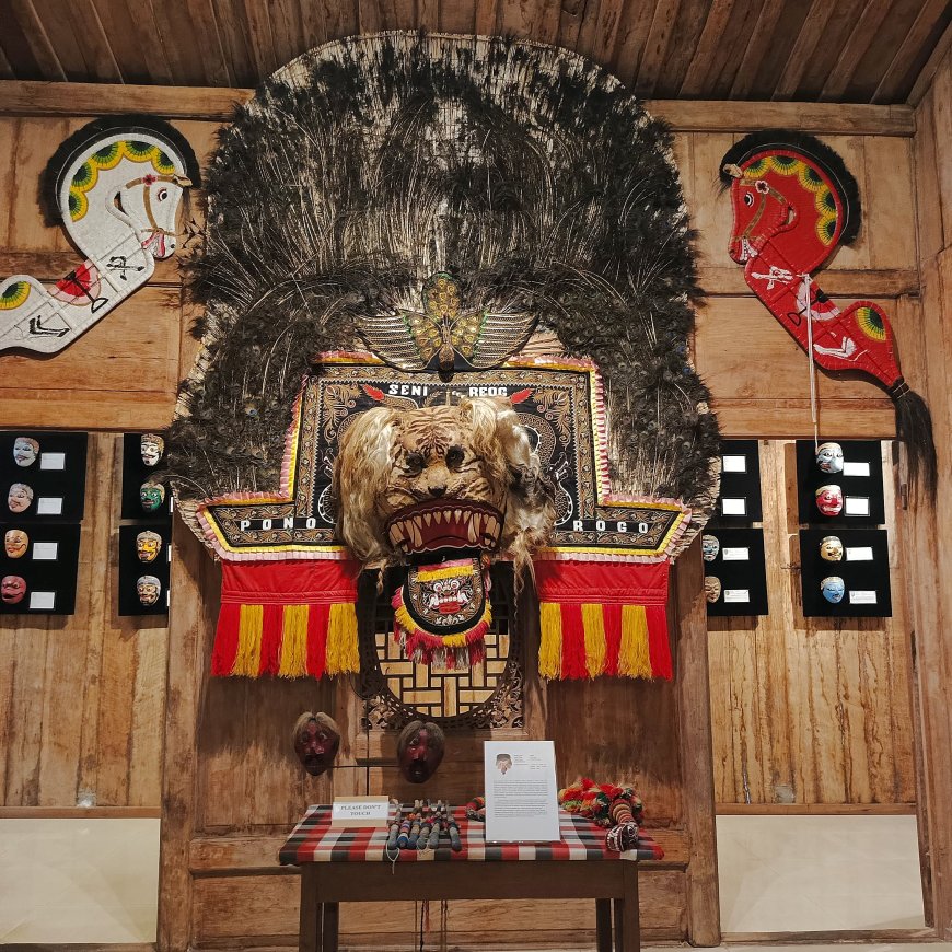 Rumah Topeng dan Wayang Setia Darma: Permata Seni Wayang dan Topeng di Gianyar