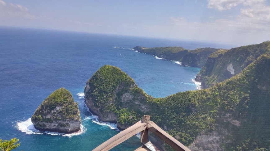 Paluang Cliff: The Hidden Beauty of Nusa Penida, a Steep Cliff with Stunning Panorama