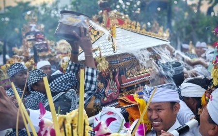 Puncak Karya Agung: Ngenteg Linggih dan Dimensi Spiritualitasnya