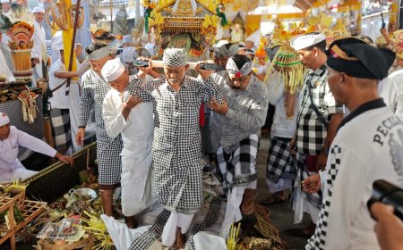Puncak Ngusabha Desa and Mapahayu Nini: A Sacred Event of Half a Century in the Historical Journey of the Traditional Village of Mengwitani