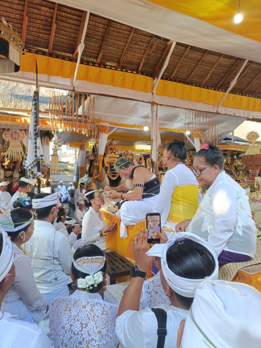 Menggapai Kesucian: Ritual Pewintenan sebagai Langkah Awal Spiritual