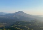 Desa Pinggan: Keajaiban Matahari Terbit di Atas Lautan Kabut Kintamani