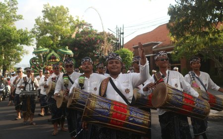 Upacara Nyenuk : Ucapan Rasa Syukur Dalam Karya Agung di Desa Adat Jero Kuta Batubulan