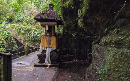 Beji Pancoran Dedari Ubud Temple: A Hidden Sacred Spring in the Village of Ubud