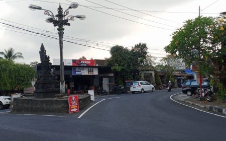 Traditional Village of Tingas: A cool atmosphere adorned with traditional Balinese buildings in Abiansemal