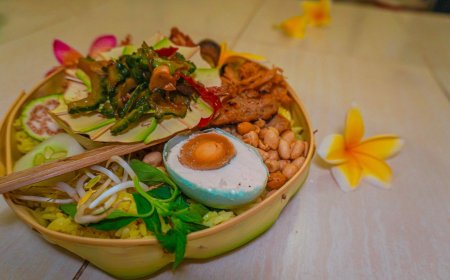Nasi Yasa: Filosofi dan Cara Membuat Persembahan Makanan Suci dalam Melakukan Yadnya