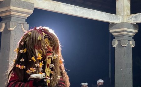 Ngereh: Ritual Mistik yang dilakukan di Kuburan pada Tengah Malam