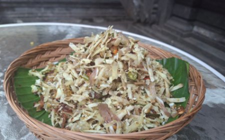 Embracing Balinese Local Wisdom Through the Dish Lawar